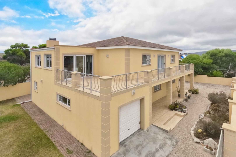 4 Bedroom Property for Sale in Pearly Beach Western Cape